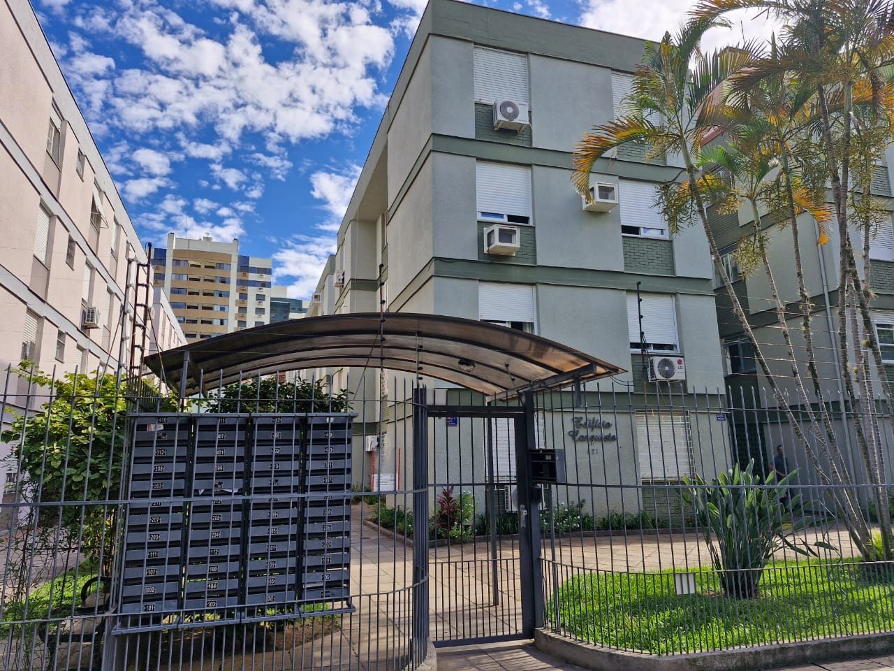 Apartamento em ótimo estado com 2 dormitórios