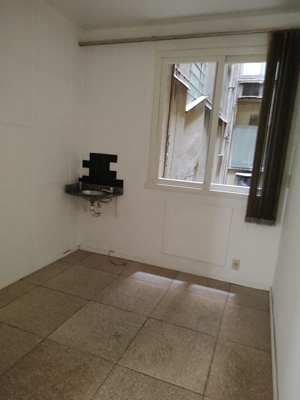 Sala Comercial, 1 sala, à venda, 55 m², Centro Histórico - Porto Alegre — foto 3