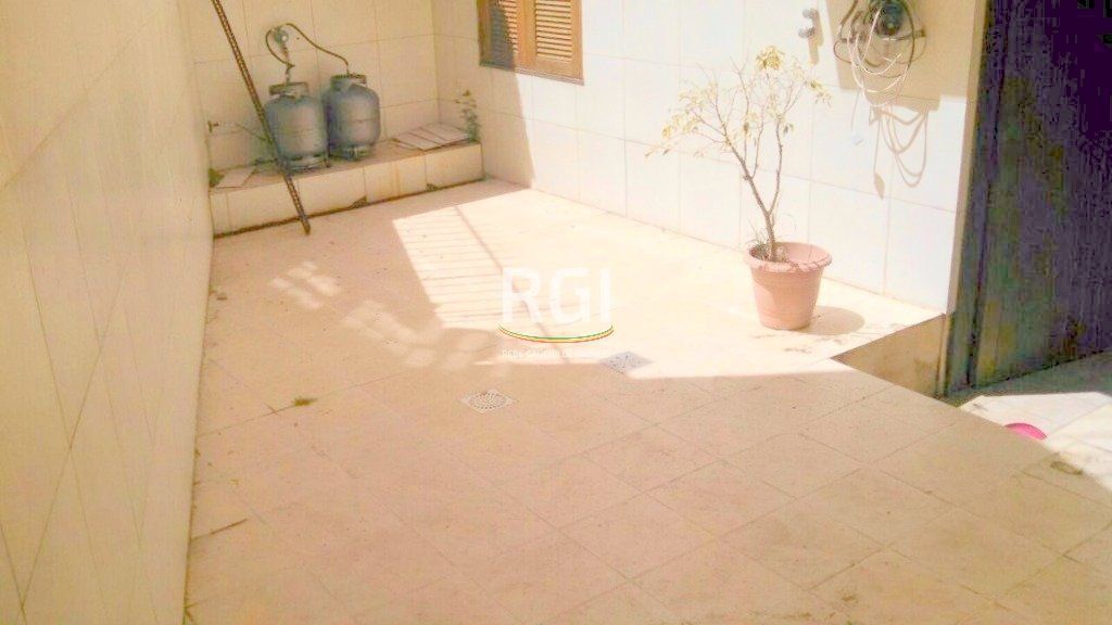 Casa de Condomínio à venda com 3 quartos, 240m² - Foto 18