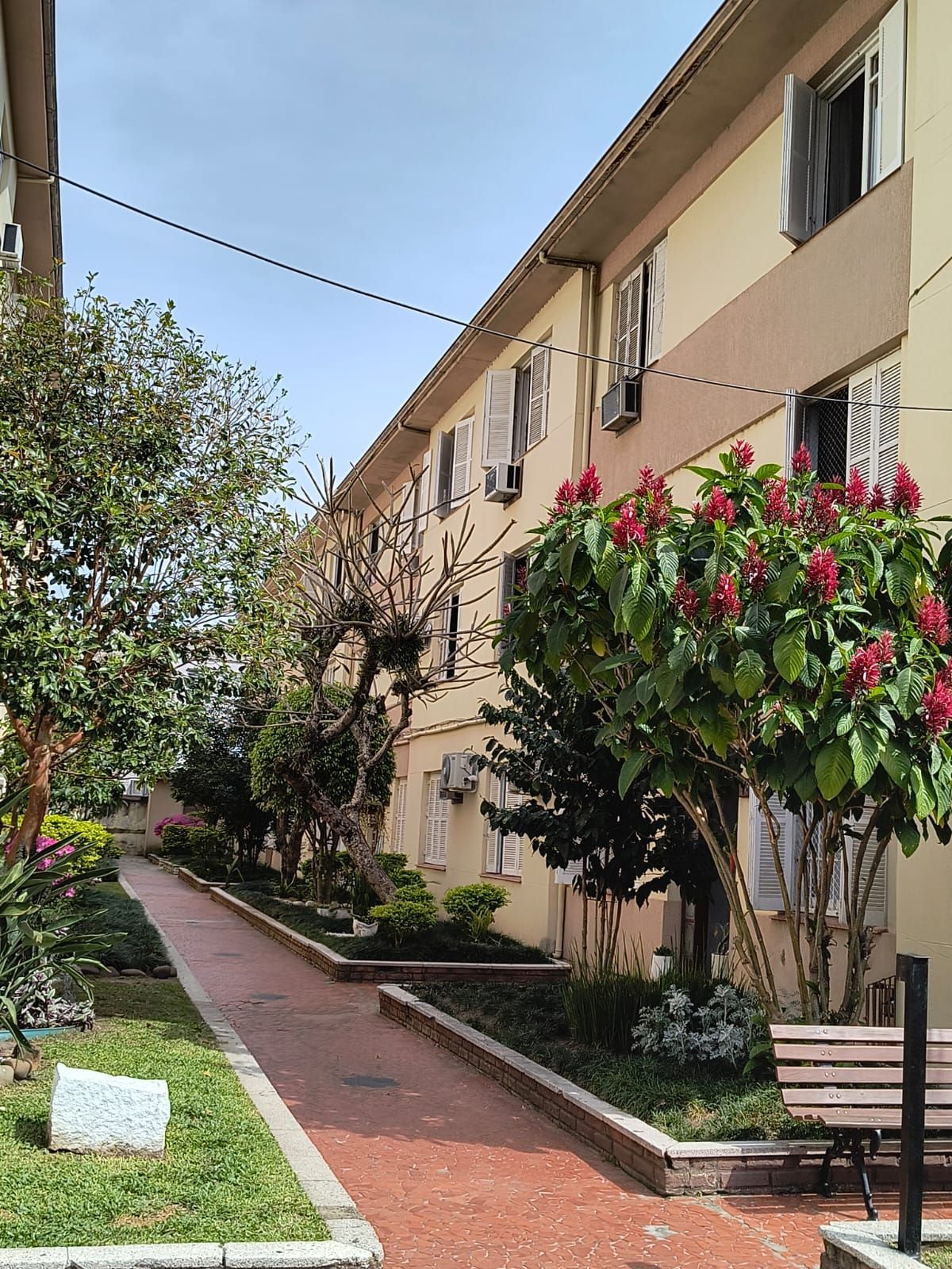 APARTAMENTO 2 D -MENINO DEUS