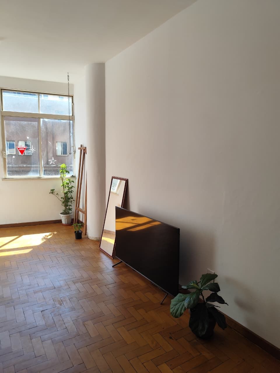 Sala Comercial na rua Andrade Neves - Centro Histórico