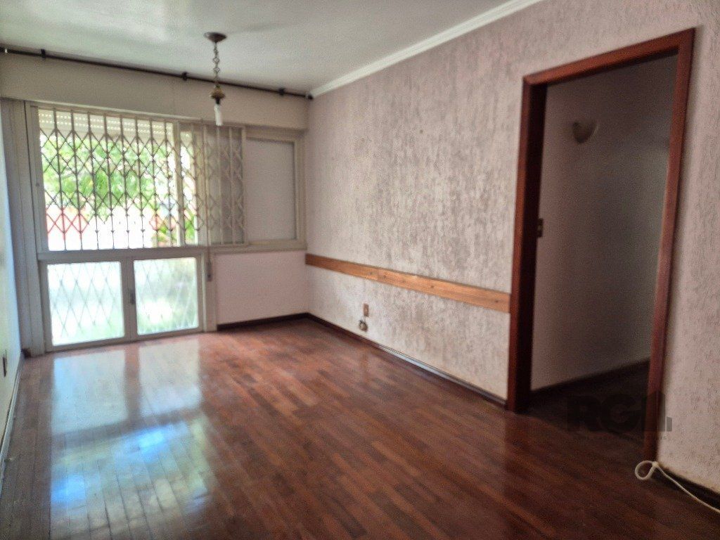 Apartamento à venda com 84m², 3 quartos, 1 suíte, 1 vaga no bairro Menino Deus em Porto Alegre