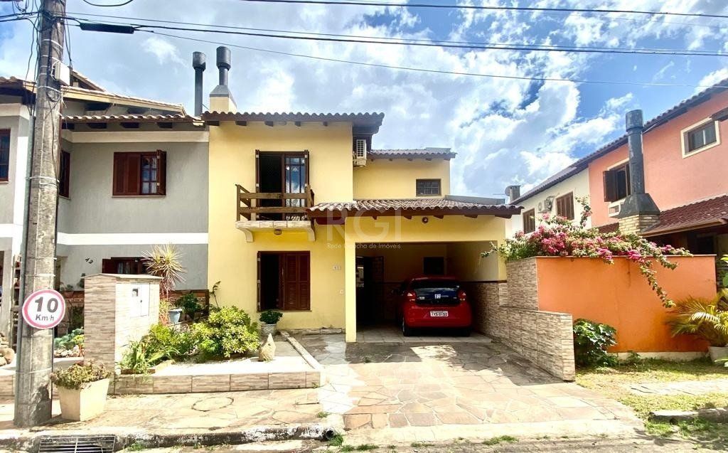 Casa de Condomínio à venda com 3 quartos, 138m² - Foto 1