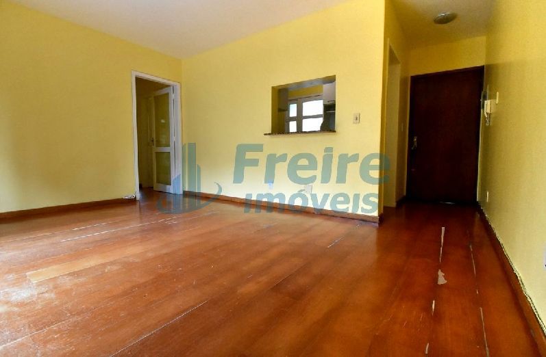 Apartamento 2 dormitórios com garagem - Menino Deus — foto 3