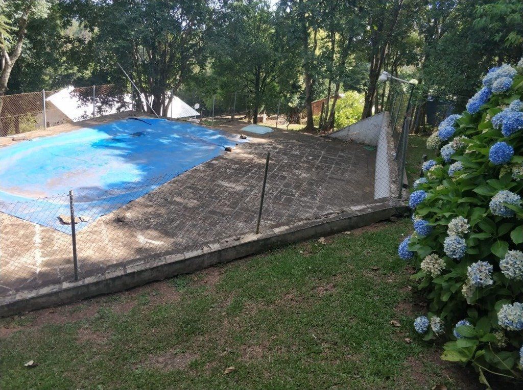 Chácara à venda com 3 quartos, 156m² - Foto 2