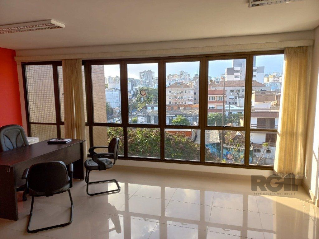 Sala Comercial à venda com 37m² no bairro Praia de Belas em Porto Alegre