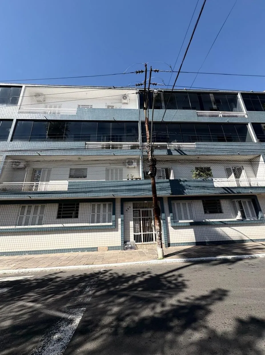 Apartamento, 3 dormitórios no bairro Menino Deus em Porto Alegre para Comprar