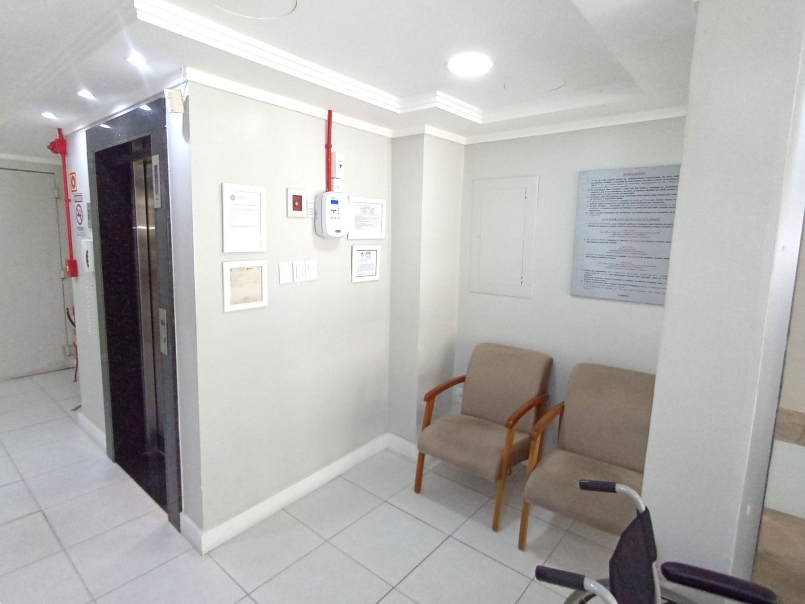 Sala Comercial, 1 sala, à venda, 37 m², Menino Deus - Porto Alegre — foto 4