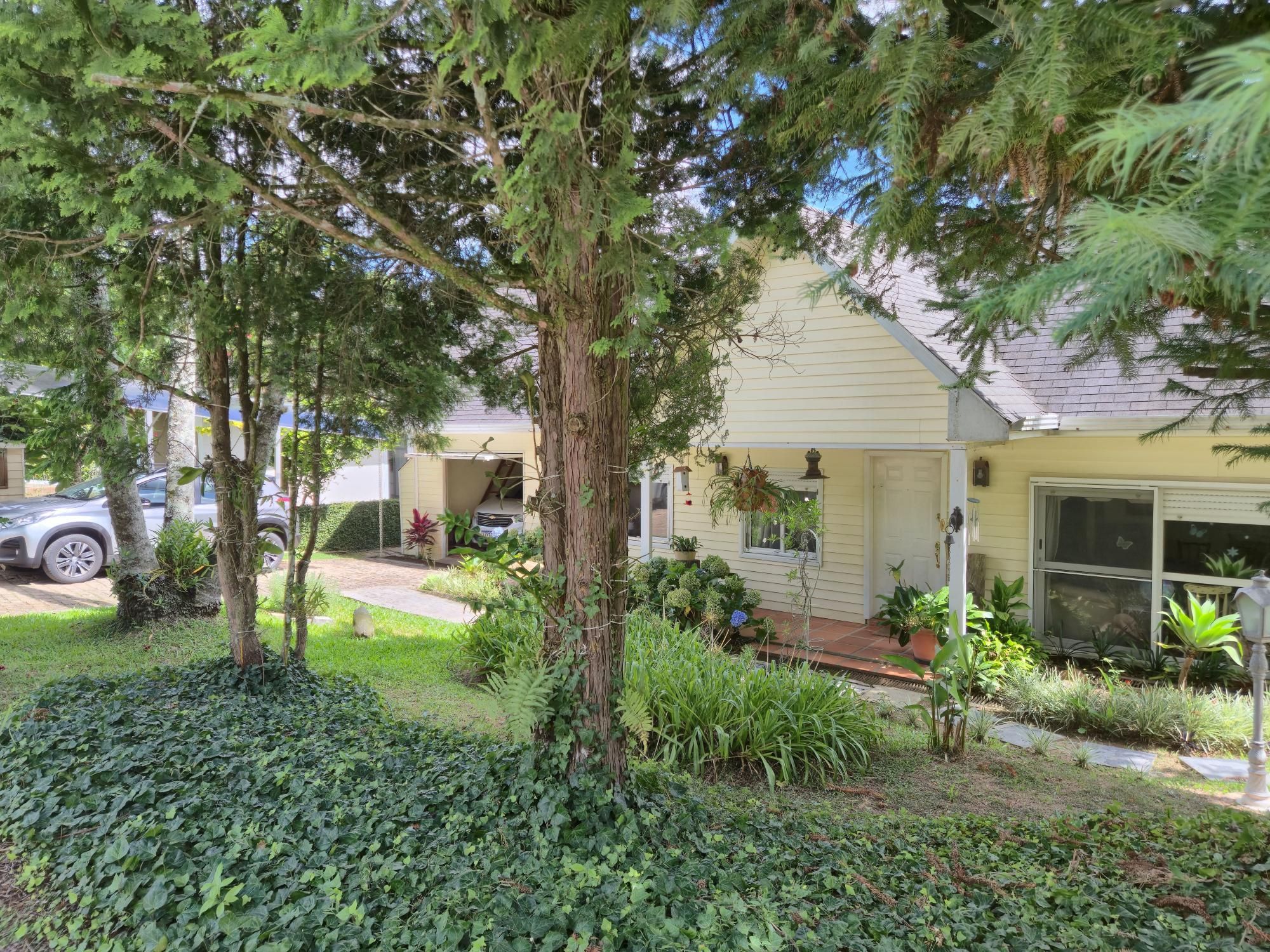 Casa no Condominio Condado de Castella