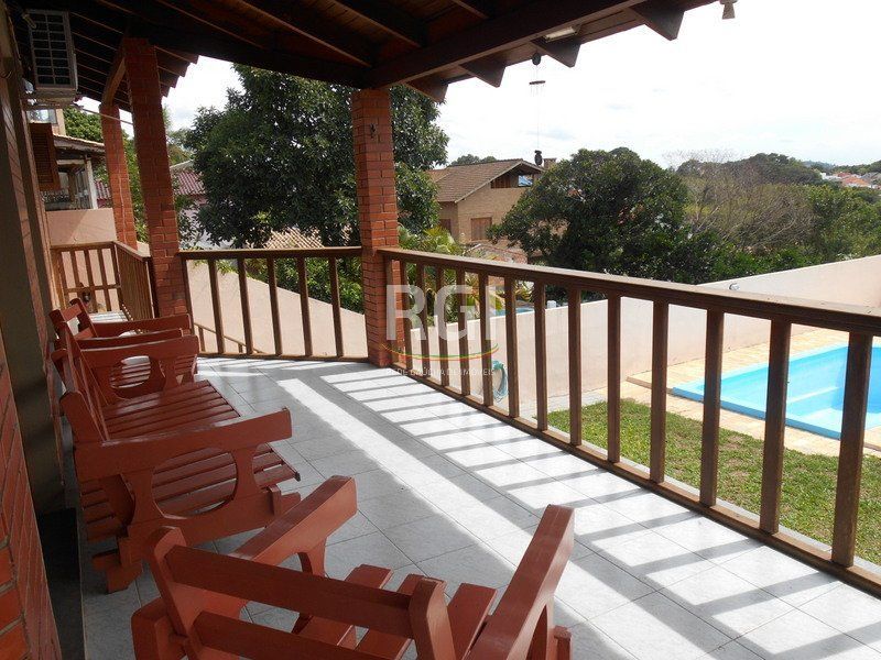 Casa para Venda - 430m², 3 dormitórios, sendo 1 suites, 2 vagas - Vila Nova