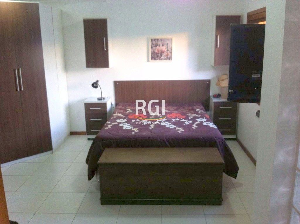 Casa de Condomínio à venda com 3 quartos, 240m² - Foto 9