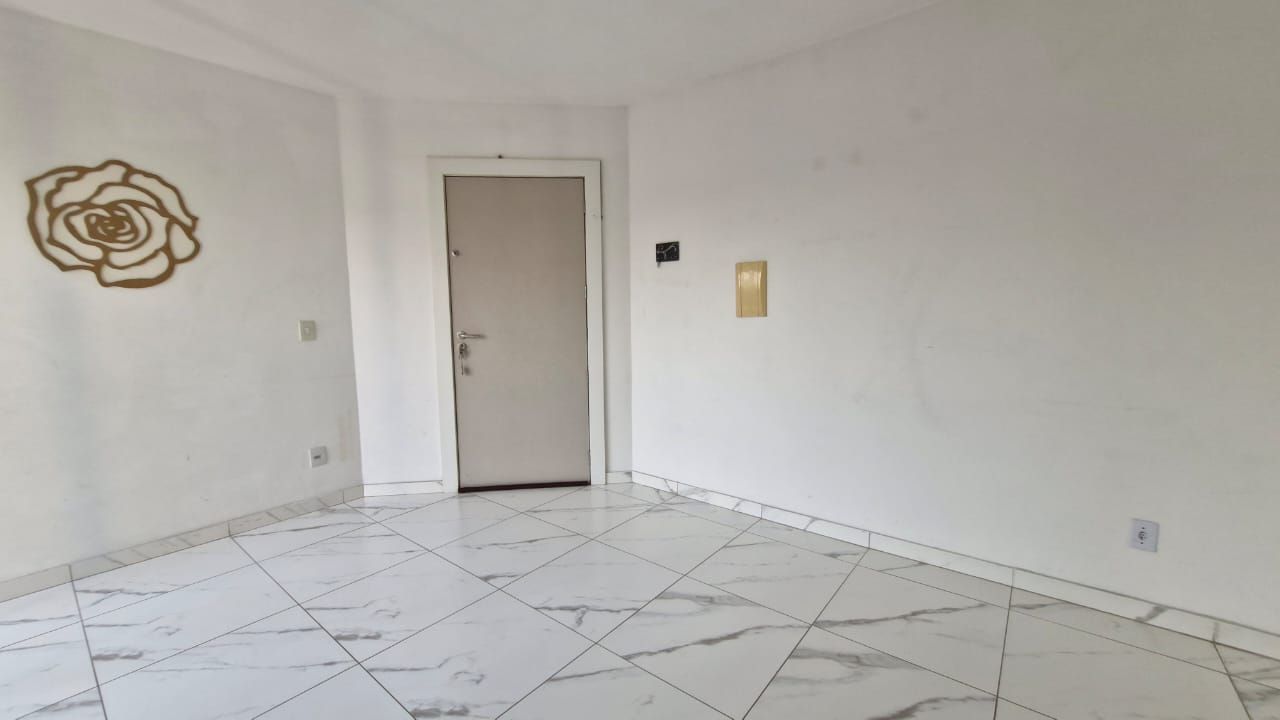 Apartamento à venda com 2 quartos, 50m² - Foto 5