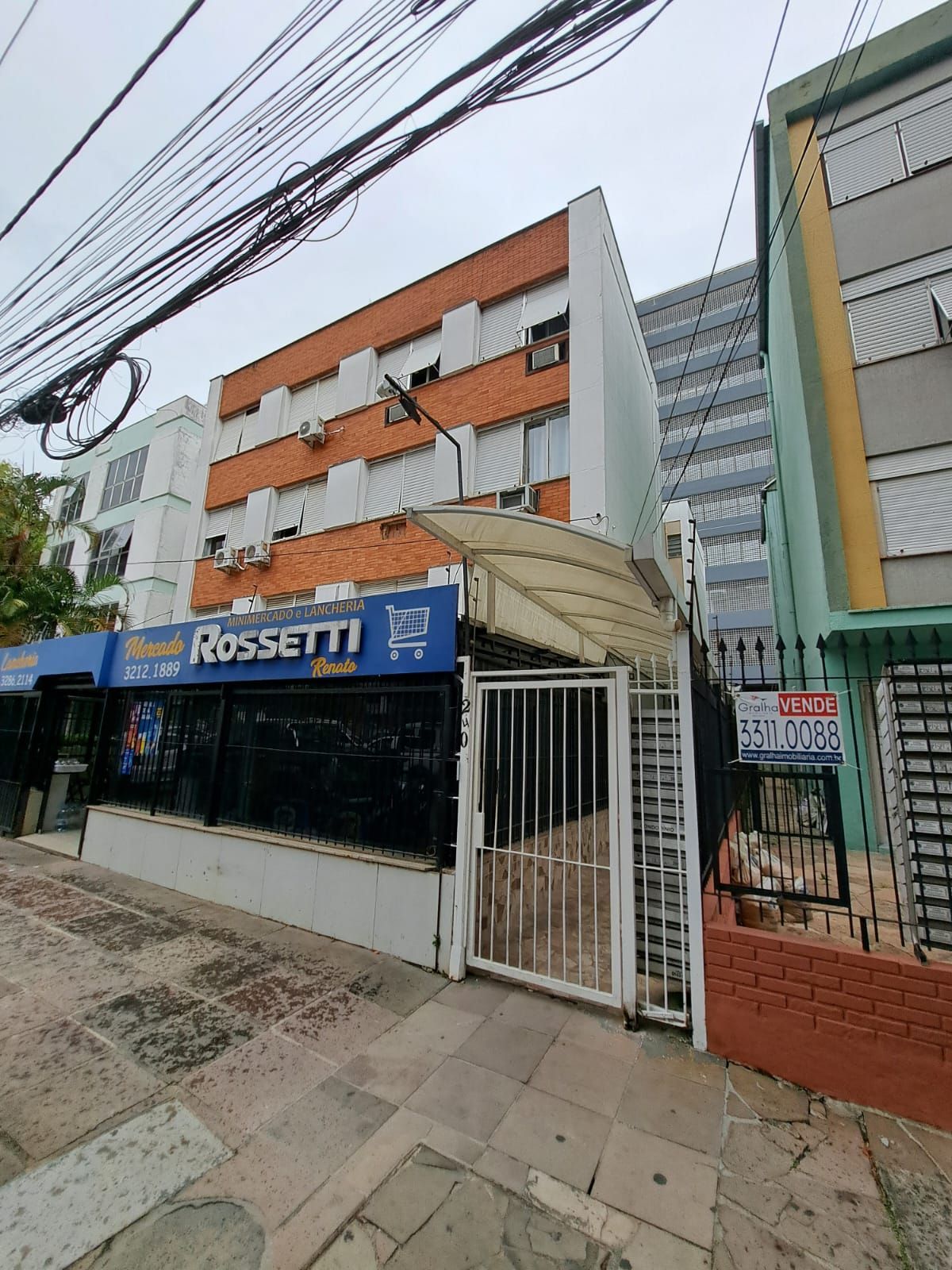 Apartamento 2 dormitórios junto ao Fórum