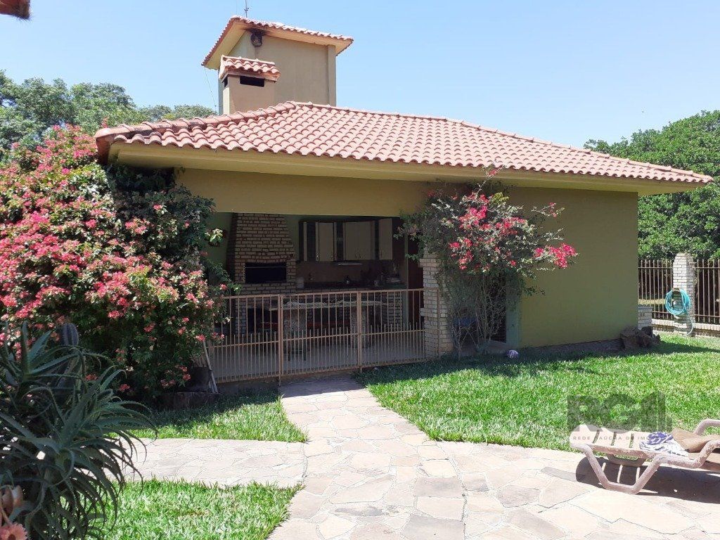SÍTIO   -  8 ha 2.980 m²  de extensão -  5 dormitórios - 2 vagas - TRIUNFO-RS