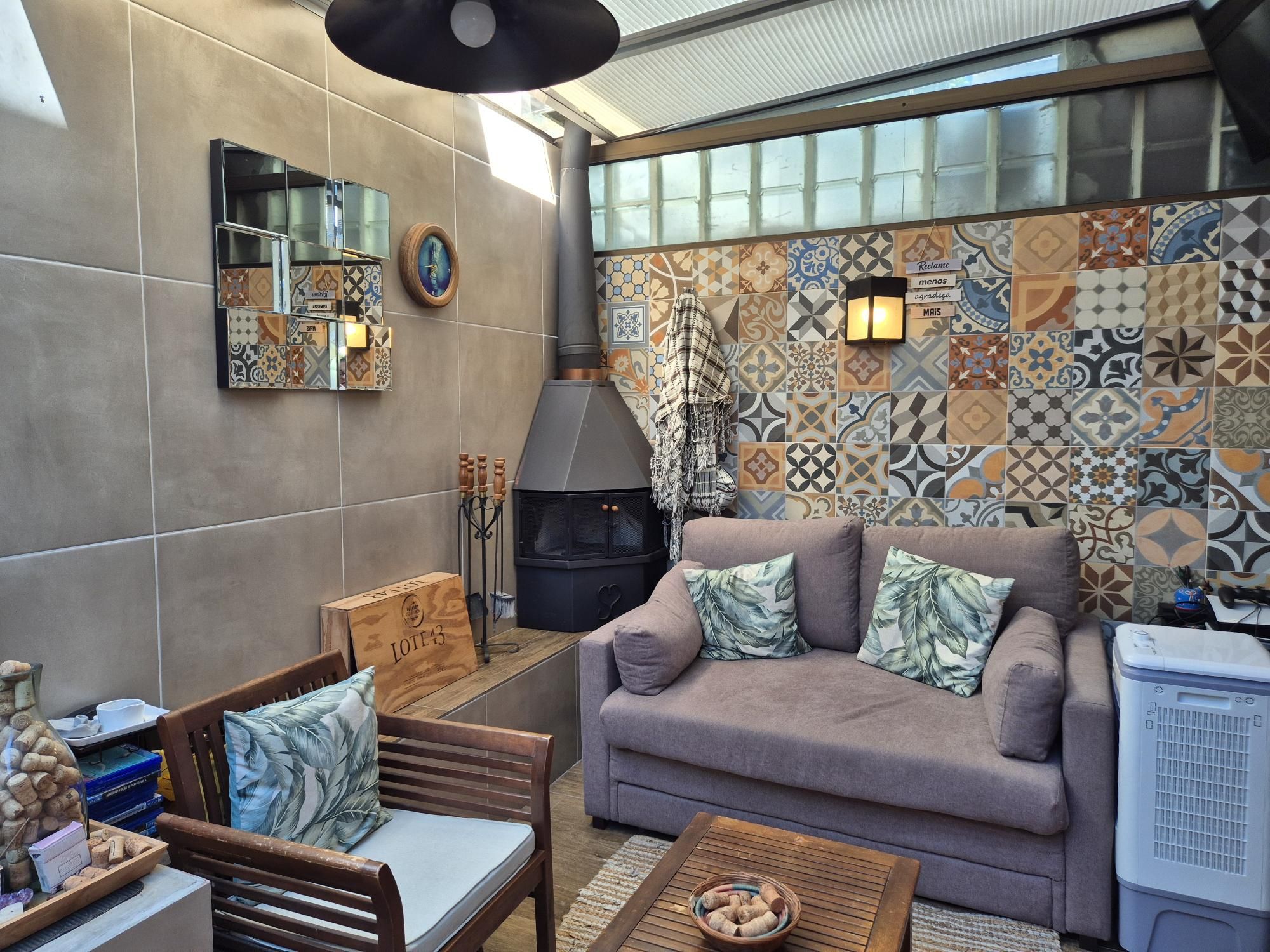 Casa de Condomínio, 3 dormitórios no bairro Partenon em Porto Alegre para Comprar