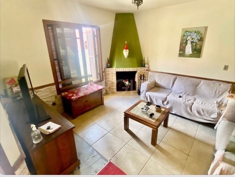 Casa de Condomínio à venda com 3 quartos, 138m² - Foto 2