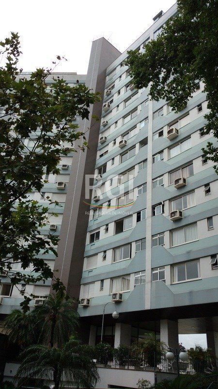 Apartamento à venda com 68m², 2 quartos, 1 vaga no bairro Centro Histórico em Porto Alegre