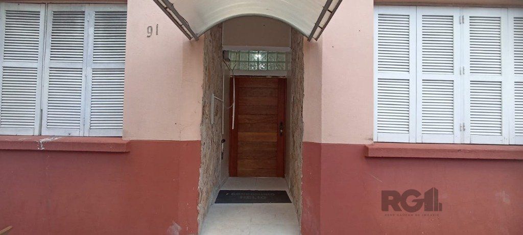 Apartamento à venda com 68m², 2 quartos no bairro Menino Deus em Porto Alegre