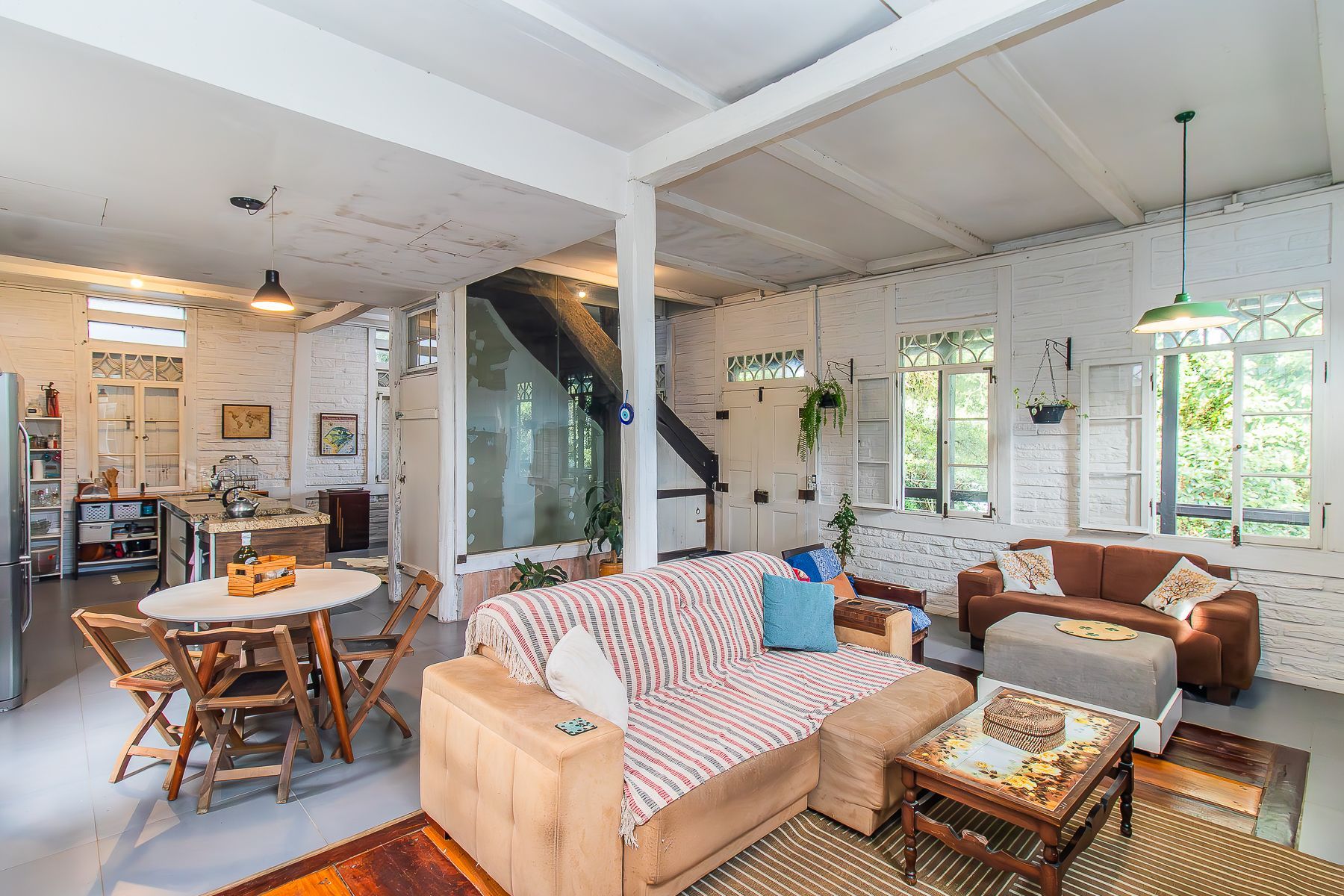 Casa à venda com 2 quartos, 176m² - Foto 2