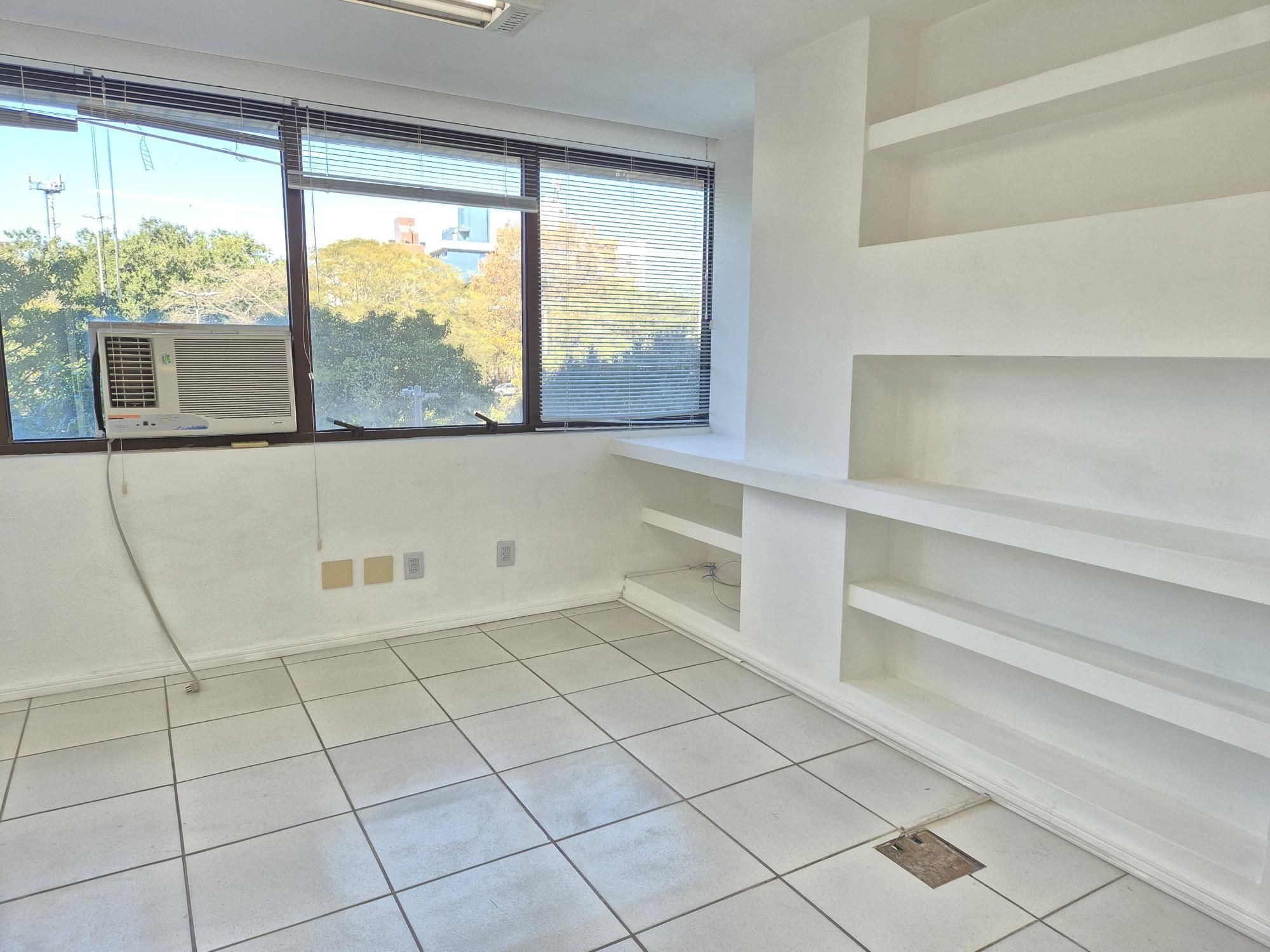 Depósito-Galpão-Armazém à venda com 7 quartos, 176m² - Foto 11