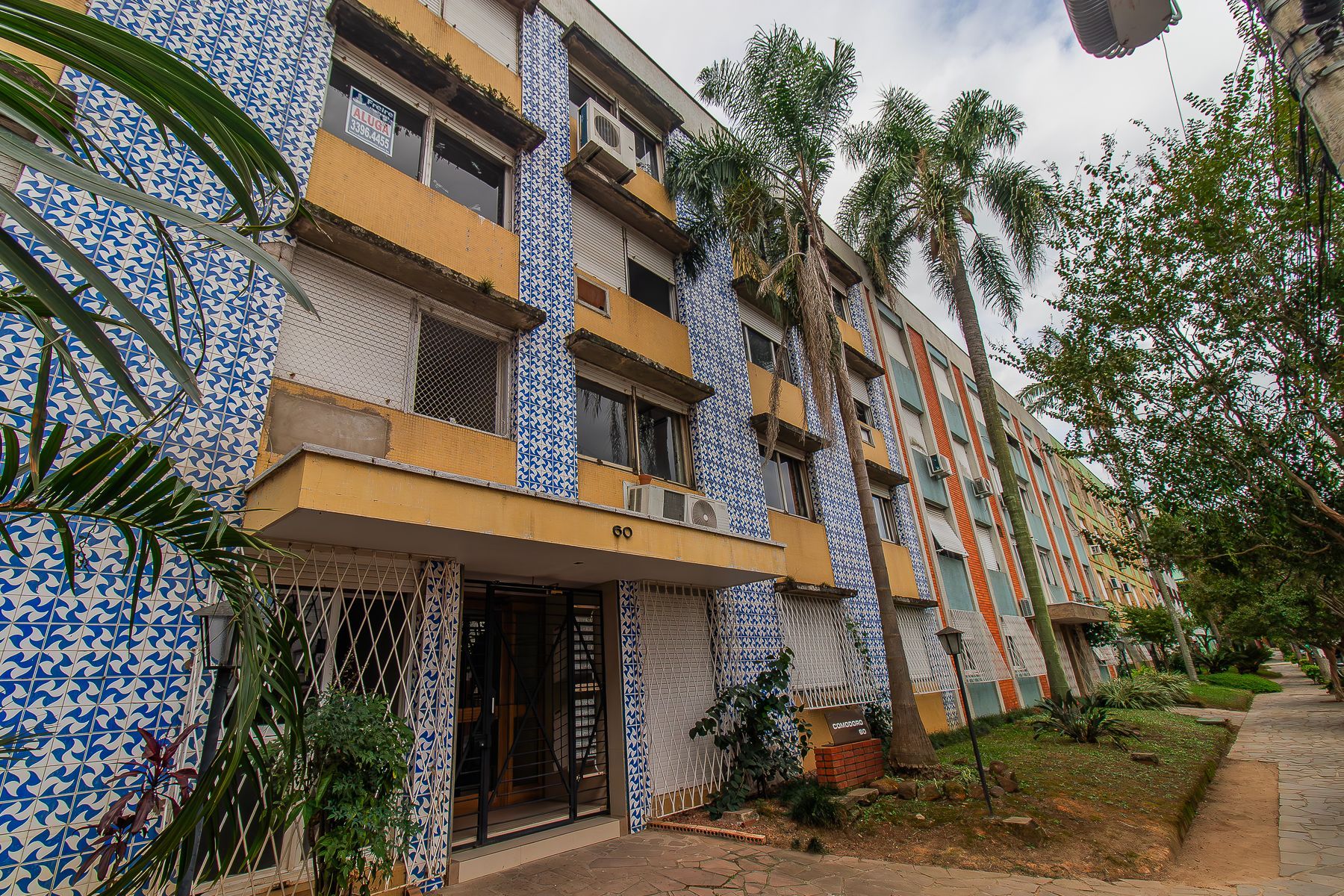 Apartamento à venda com 92m², 3 quartos, 1 suíte, 1 vaga no bairro Menino Deus em Porto Alegre