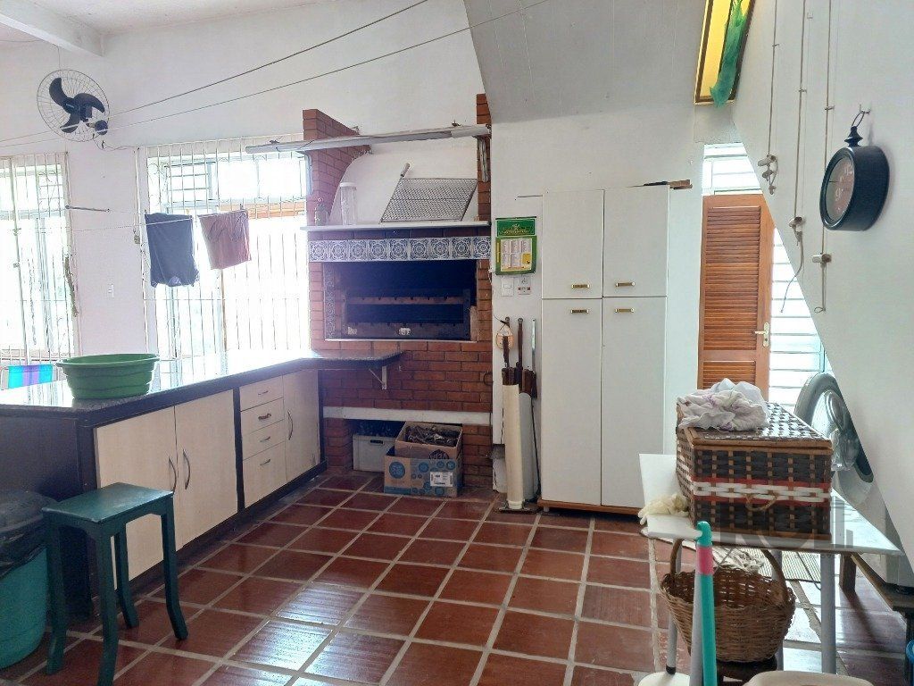 Casa à venda com 3 quartos, 231m² - Foto 16