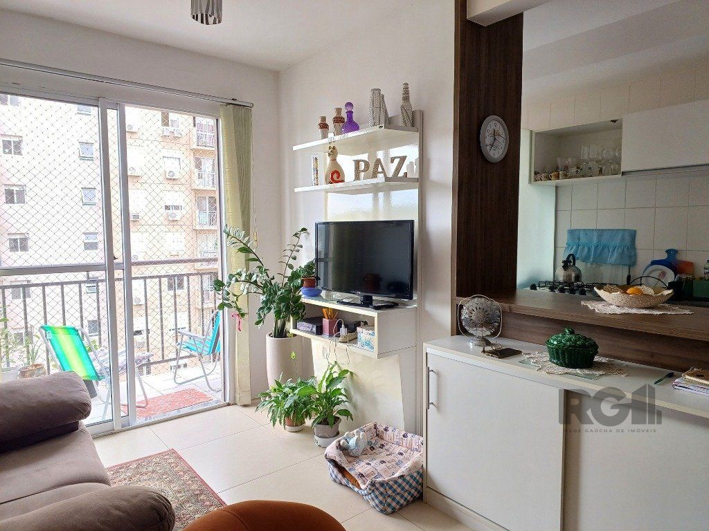 Apartamento à venda com 67m², 3 quartos, 1 suíte, 1 vaga no bairro Tristeza em Porto Alegre