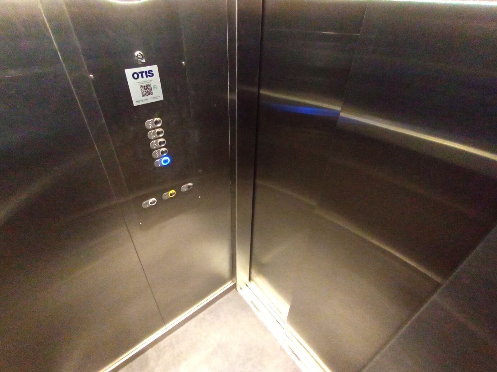 Sala Comercial, 1 sala, à venda, 37 m², Menino Deus - Porto Alegre — foto 5