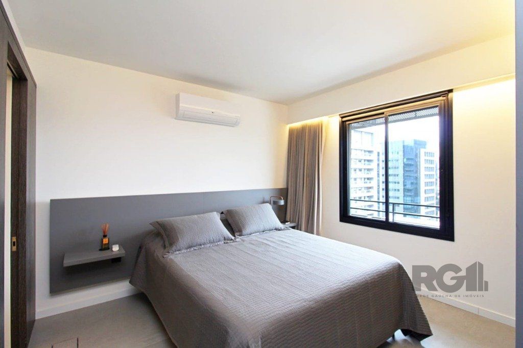 Apartamento à venda com 2 quartos, 131m² - Foto 7