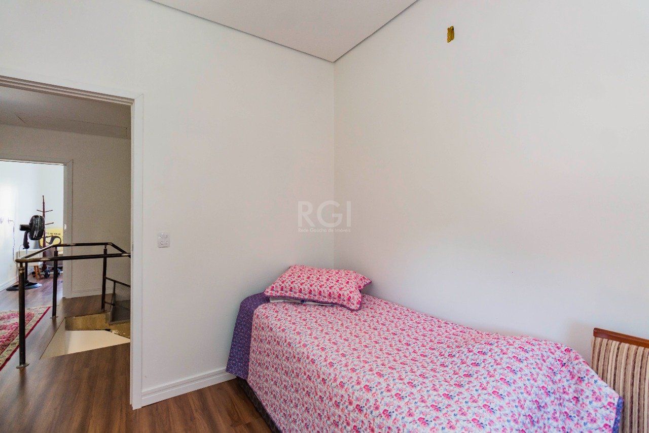 Casa, 3 quartos, 252 m² - Foto 38