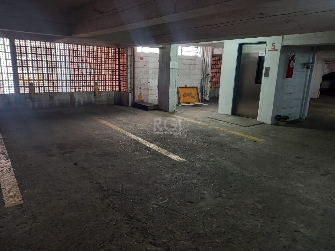 Box-Garagem, 20 m² - Foto 3