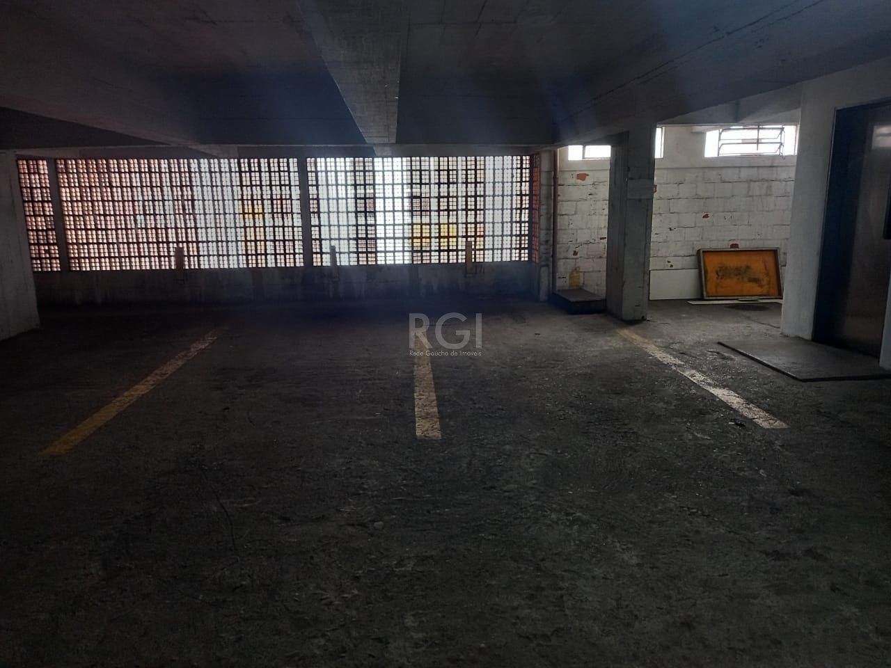 Box-Garagem, 20 m² - Foto 4