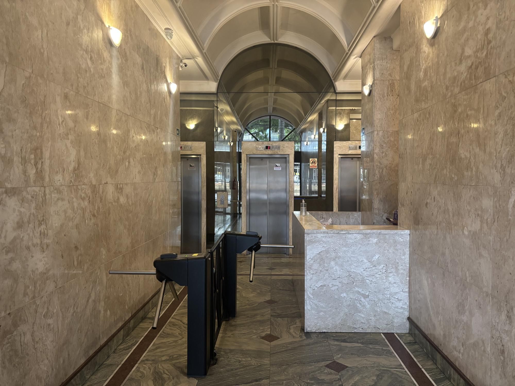 Conjunto Comercial-Sala à venda com 7 quartos, 309m² - Foto 48