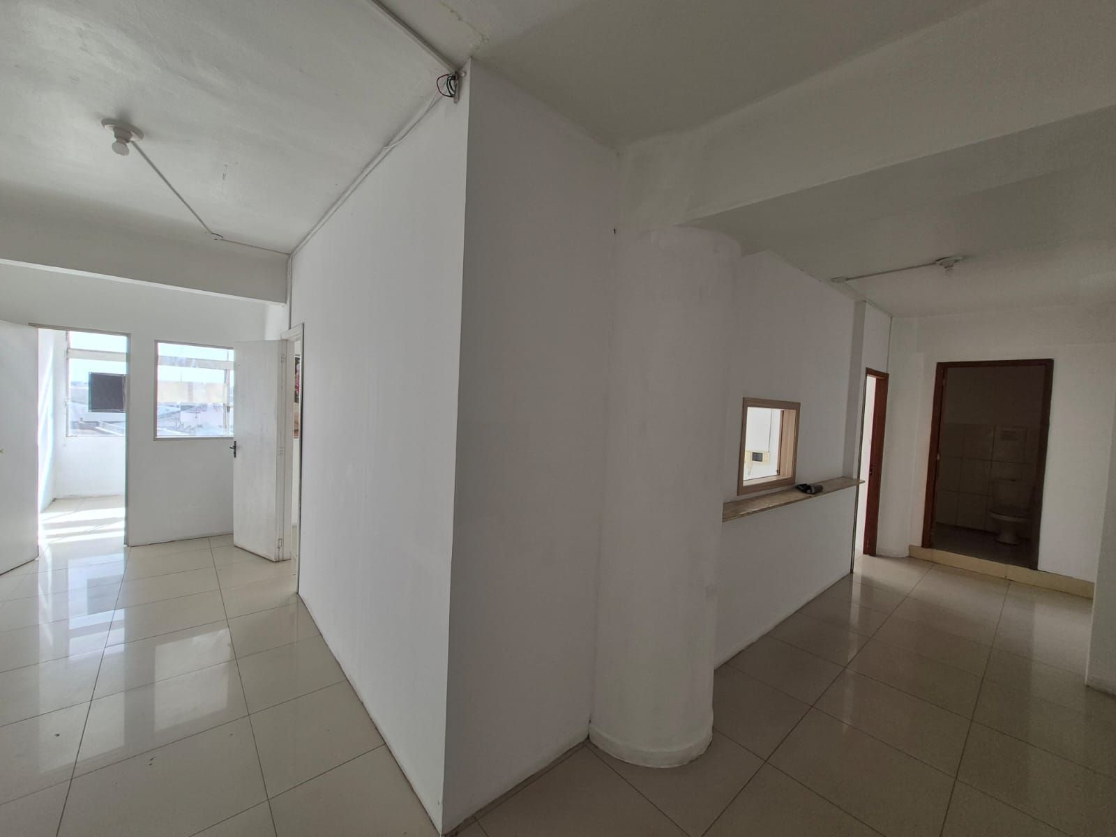 Sala comercial na região central — foto 3