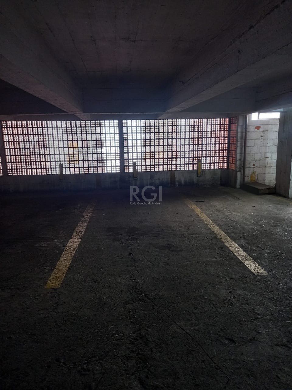 Box-Garagem, 20 m² - Foto 2