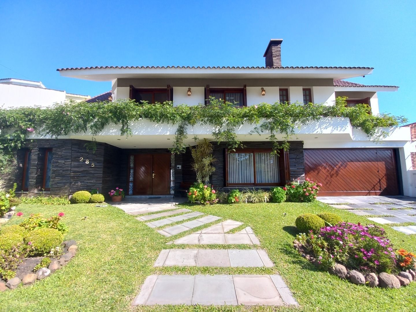 Casa com 4 dormitórios com 630 m² por R$ 3.500.000,00 na Rua Jarbas Pinheiro nº285-  Jardim Atenas- Santana do Livramento-RS