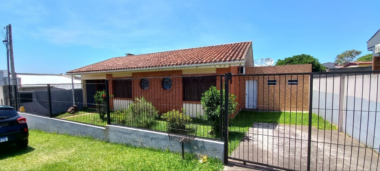 Casa com 3 dormitórios por R$ 850.000,00 na Rua Marcos Rodrigues nº 472