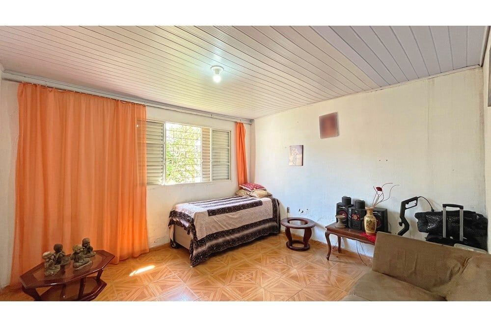 Casa 3 dormitórios no bairro Partenon