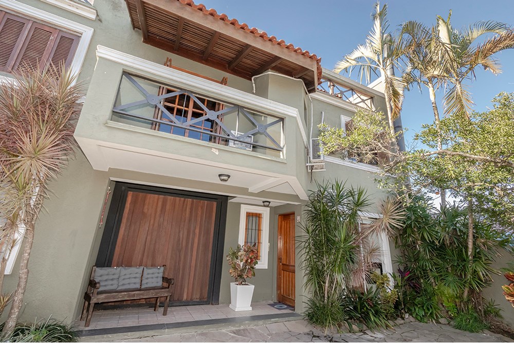 Casa de Condomínio 3 dormitórios no bairro Ipanema