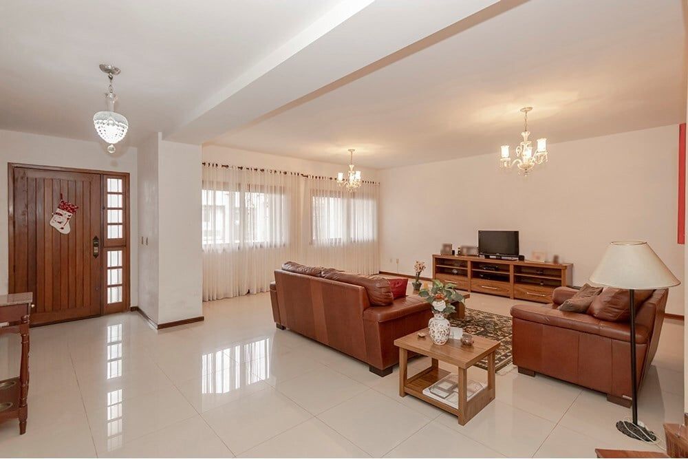 Casa 4 dormitórios no bairro Jardim Itu