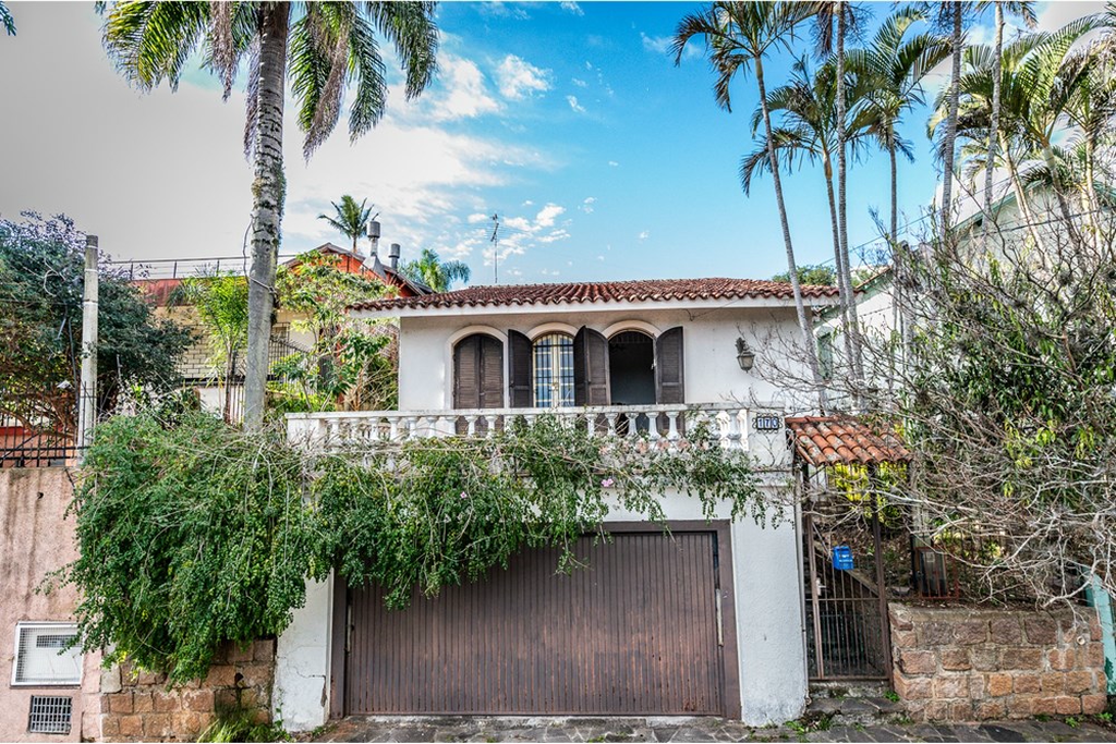 Casa 3 dormitórios no bairro Santa Tereza
