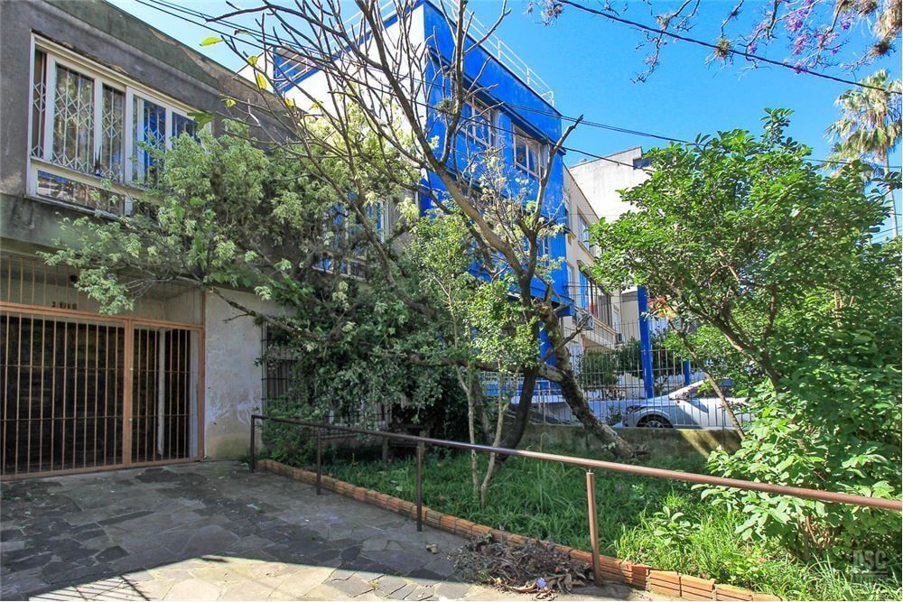 Casa 3 dormitórios no bairro Petrópolis