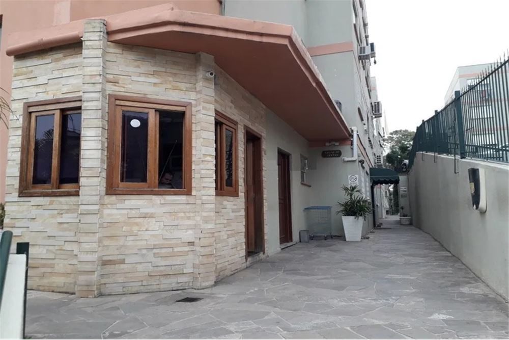 Apartamento 2 dormitórios no bairro Santo Antônio