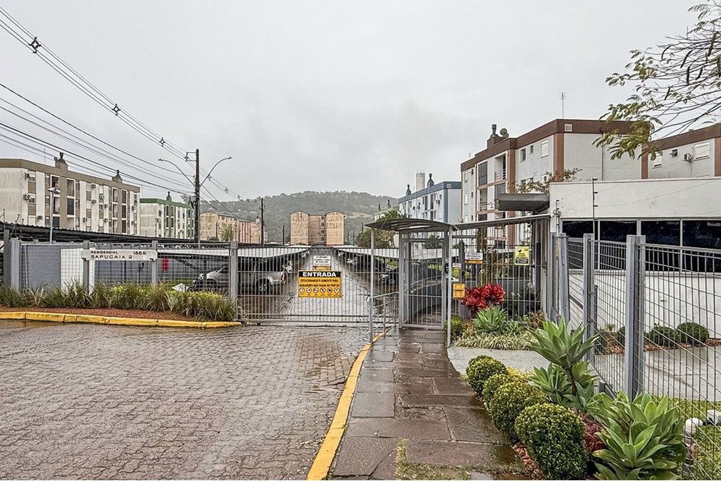 Apartamento 2 dormitórios no bairro Lomba da Palmeira