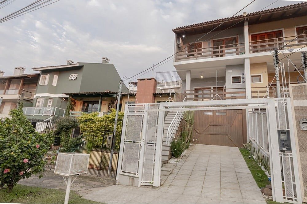 Casa 3 dormitórios no bairro Espírito Santo