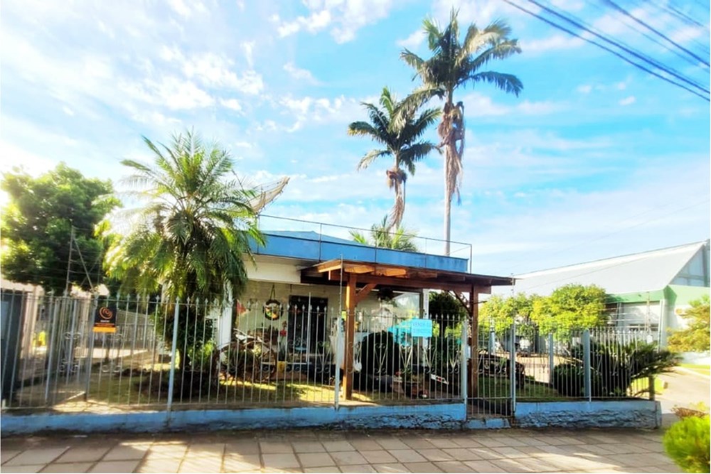 Casa 4 dormitórios no bairro Centro