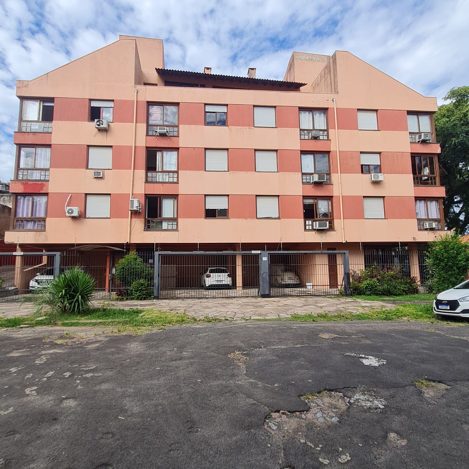 Kitnet no bairro Partenon em Porto Alegre para Comprar