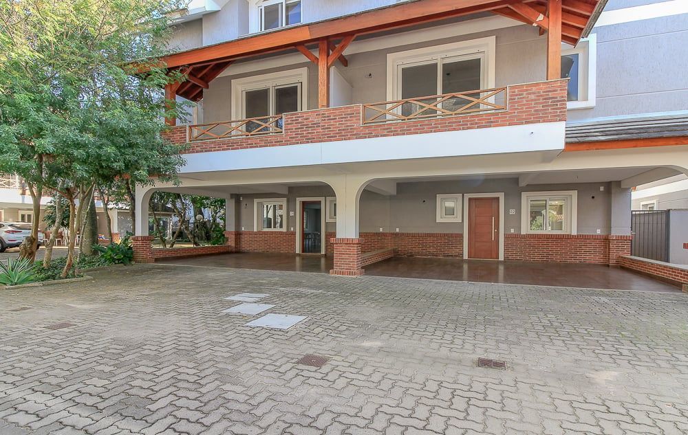 Casa de Condomínio 3 dormitórios no bairro Tristeza