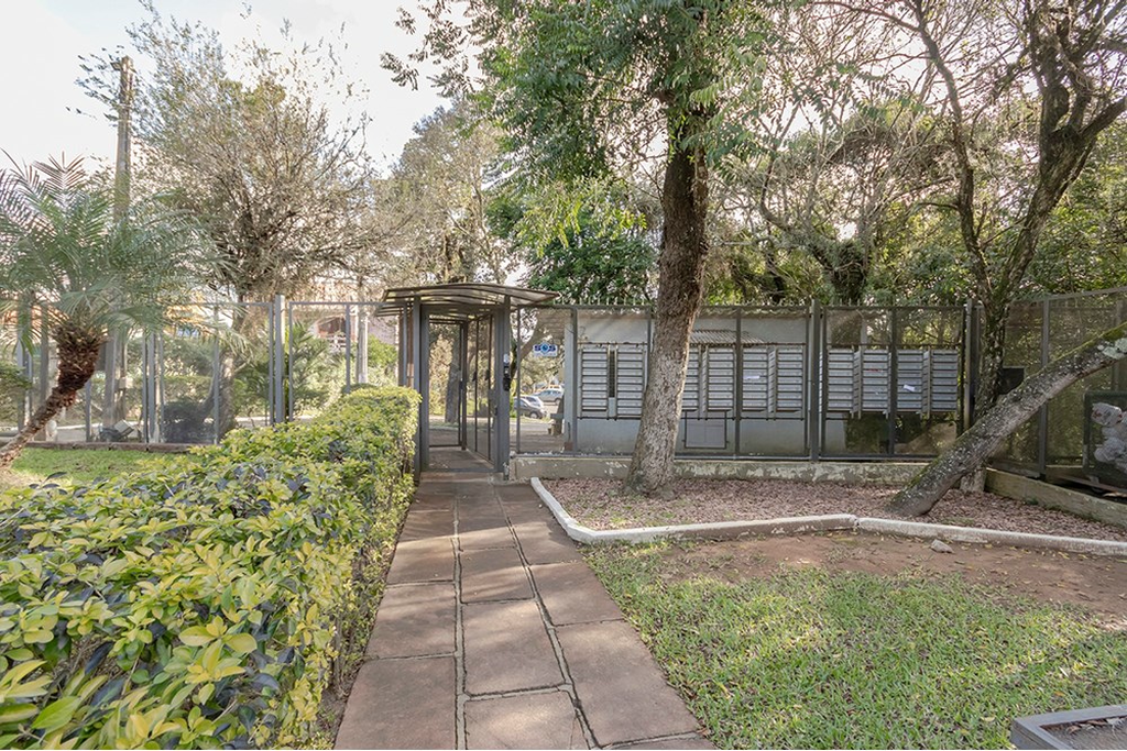 Apartamento 2 dormitórios no bairro Lomba do Pinheiro