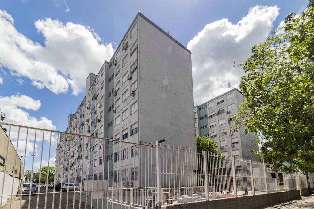 Apartamento 3 dormitórios no bairro Sarandi